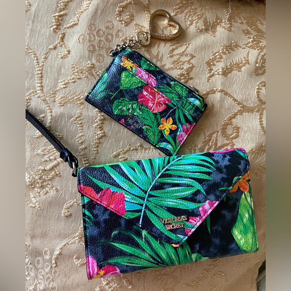 Victoria's Secret Tropical FloralClutch,green,black,red +Cardholder +keychain